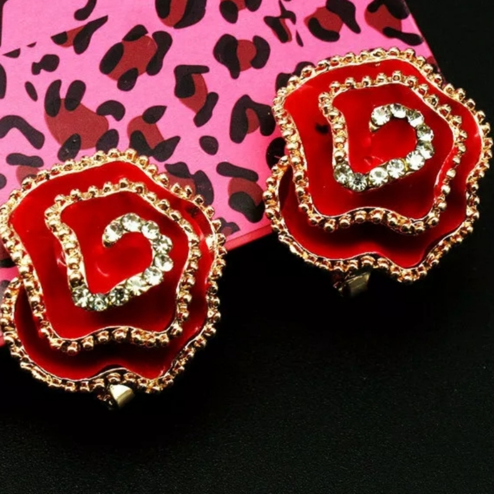 Betsey Johnson red rose/ crystal earrings - Picture 2 of 3